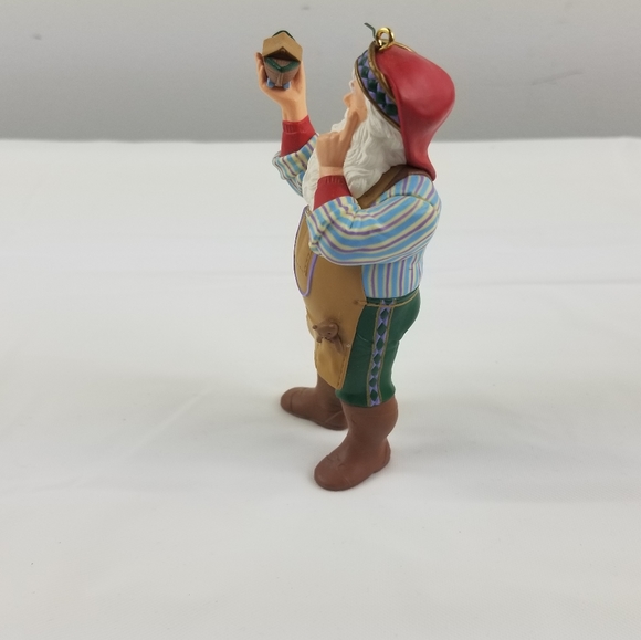 - The toymaker's gift hallmark ornament - Picture 3 of 12